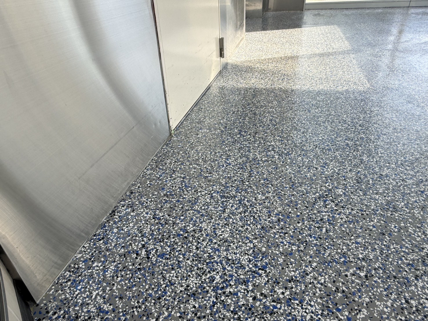 床フレーク塗装